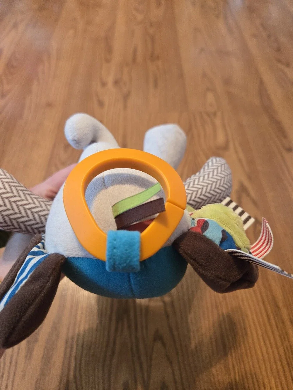 Skip Hop Elephant Bandana Buddies Baby Activity Toy Plush Clip Sensory Toy Kids